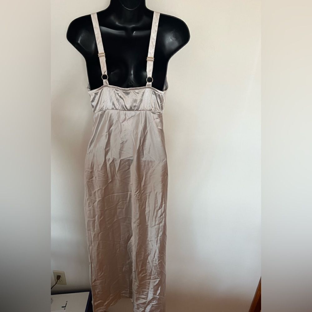 Wild Fable Gown - Picture 3 of 3